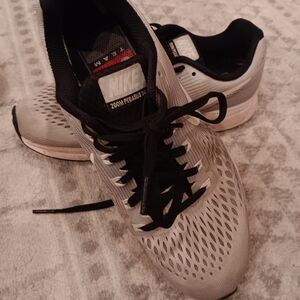 Nike Black and Gray Athletic Shoes Performance Mesh